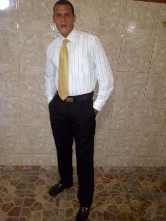 Date this young Dominican Republic man Yoel david ferr from Santo Domingo DO14724