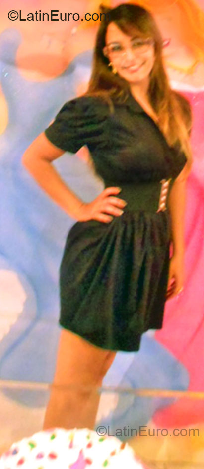 Date this gorgeous Brazil girl Juliana from Descalvado BR7560