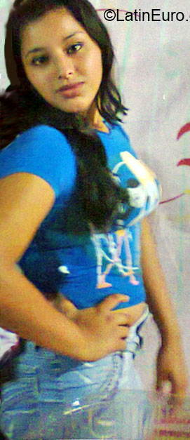 Date this hot Brazil girl Thais from Porto Xavier BR7581