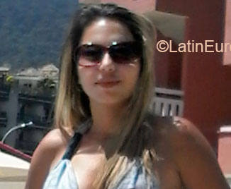Date this charming Brazil girl Fabiana from Rio de Janeiro BR7604