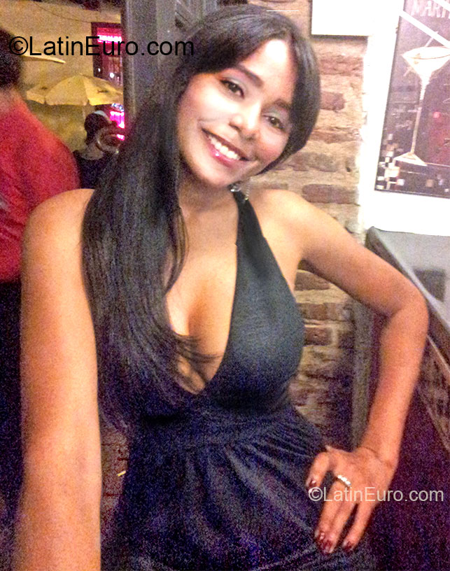 Date this funny Dominican Republic girl Lin from Santo Domingo DO15069