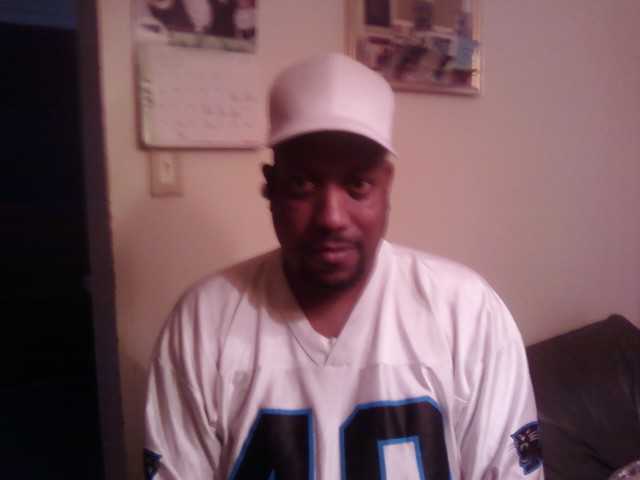 Date this voluptuous United States man Phillip from Chicago US14158