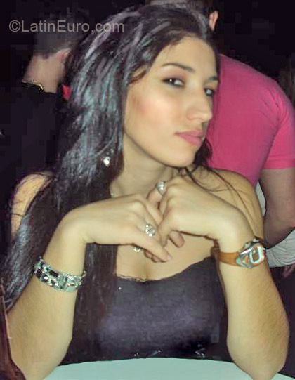 Date this voluptuous Brazil girl Daniela from Cachoeirinha BR7751