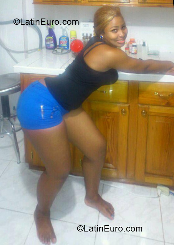 Date this funny Jamaica girl Shanice from Kingston JM2108