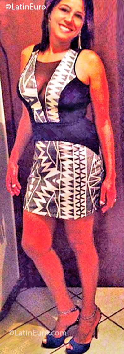 Date this tall Brazil girl Raquel from Belo Horizonte BR7825