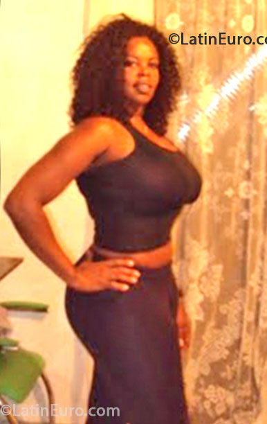 Date this pretty Brazil girl Alessandra from Sao Paulo BR7877