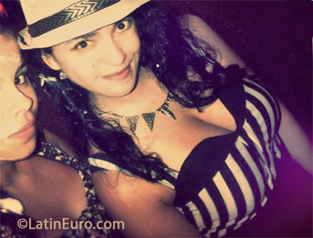 Date this exotic Colombia girl Sandra from Bogota CO15600