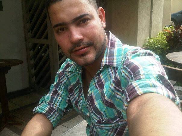 Date this tall Colombia man William andres from Cali CO13286