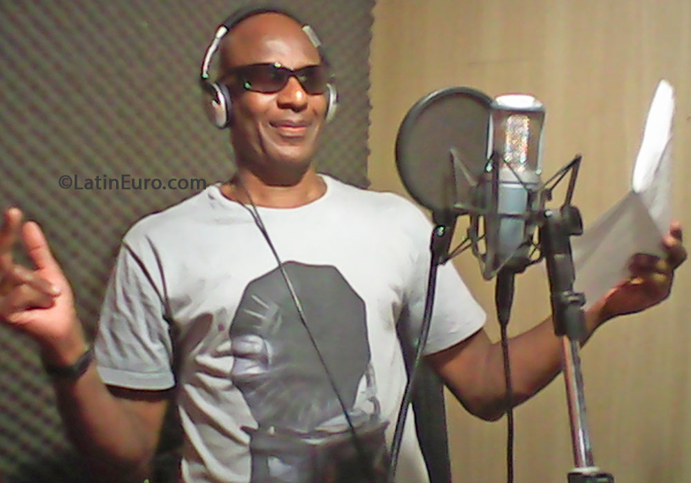 Date this pretty Brazil man Moacir from Rio De Janeiro BR7883