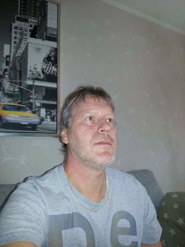 Date this good-looking United States man Scott from Sacramento US14358