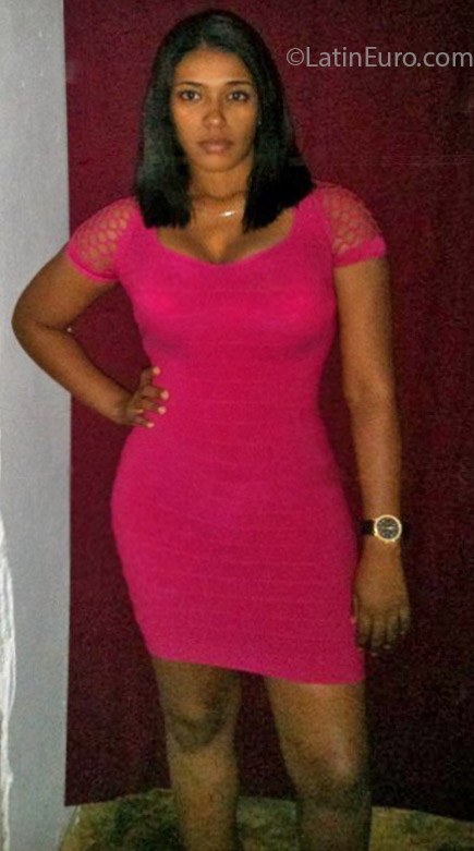 Date this cute Dominican Republic girl Yesther30 from Santo Domingo DO17058