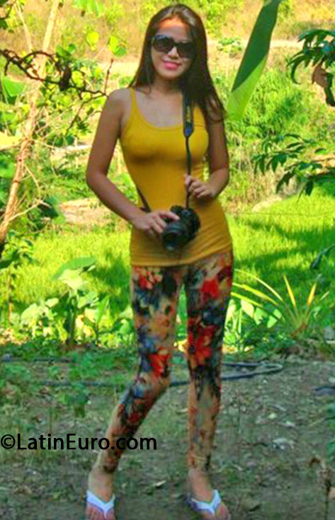 Date this lovely Philippines girl Mary Anne from Manila PH583