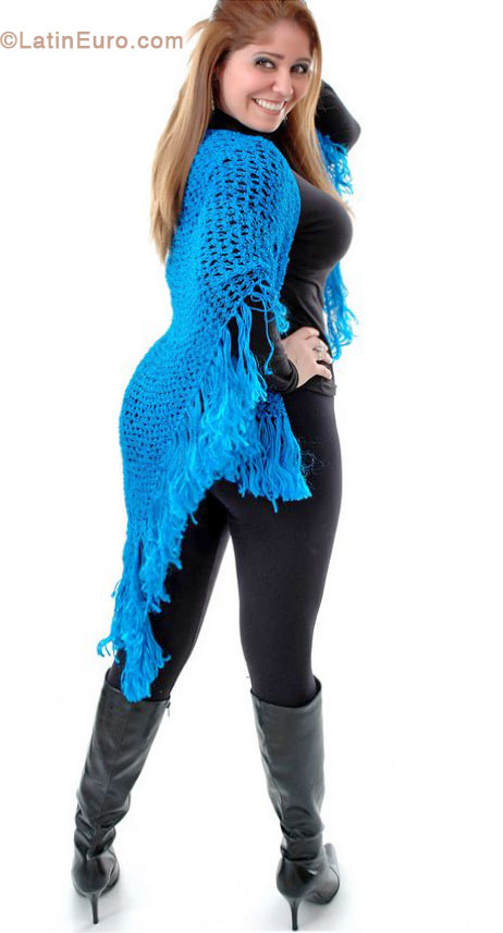 Date this voluptuous Brazil girl Andrea from Sao Jose Do Rio Preto BR8140