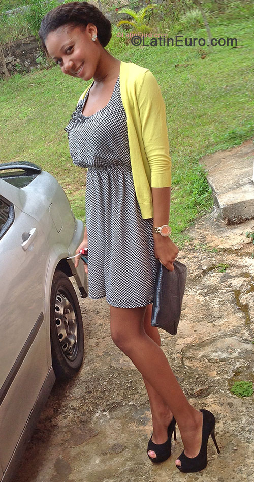 Date this cute Jamaica girl Trisan from Kingston JM1387