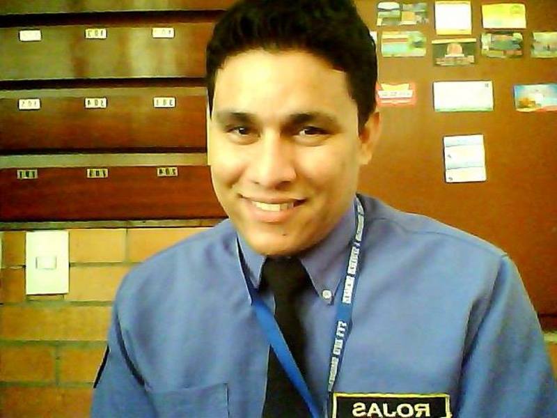 Date this nice looking Colombia man ELKIN from Bucaramanga CO14497