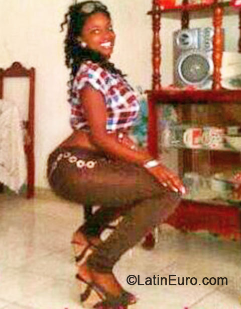 Date this athletic Jamaica girl Christine from Kingston JM1398