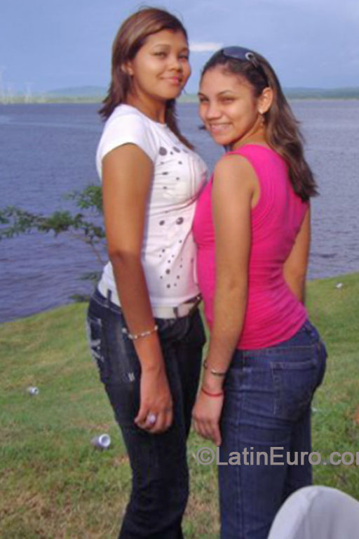 Date this gorgeous Venezuela girl Angi from Puerto Ordaz VE110