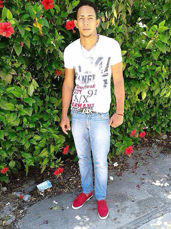 Date this gorgeous Dominican Republic man Andy from Santiago De Los Caballeros DO17808