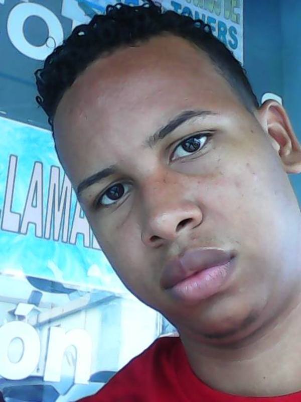 Date this pretty Dominican Republic man Monchy from Santo Domingo DO17983