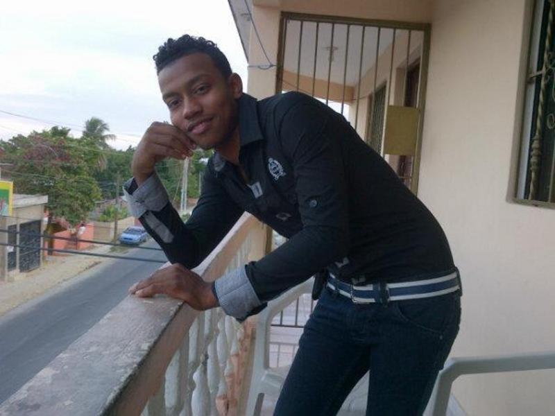 Date this pretty Dominican Republic man Yohayro from Santo Domingo DO18001