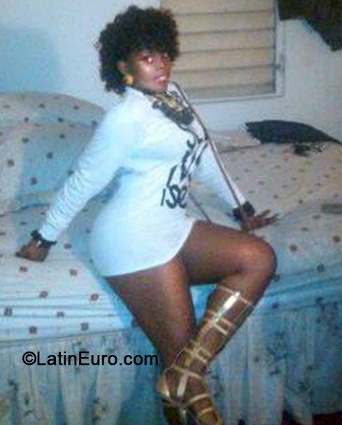 Date this gorgeous Jamaica girl Tifania from Kingston JM1478