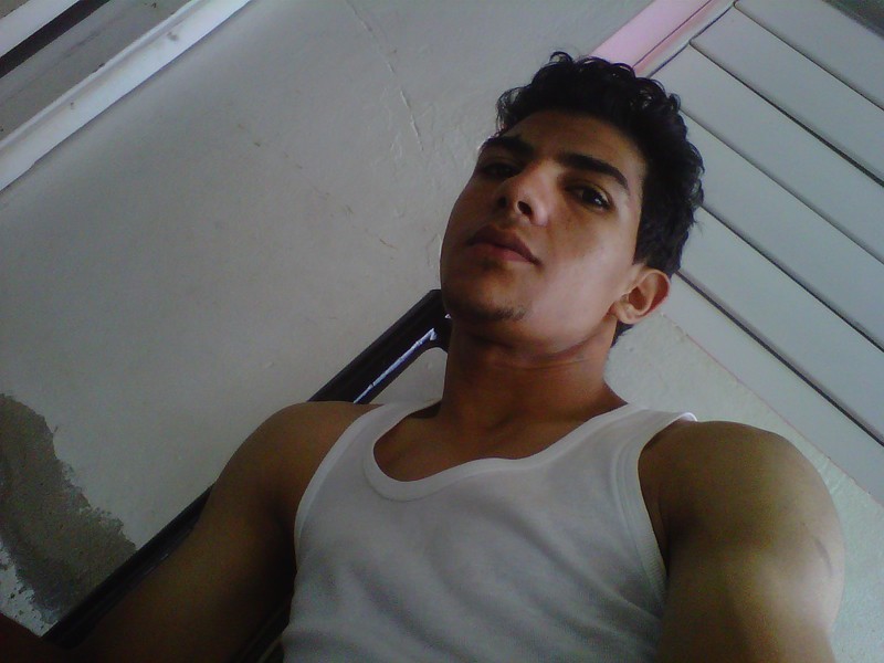 Date this tall Dominican Republic man Liry from Santiago De Los Caballeros DO18172