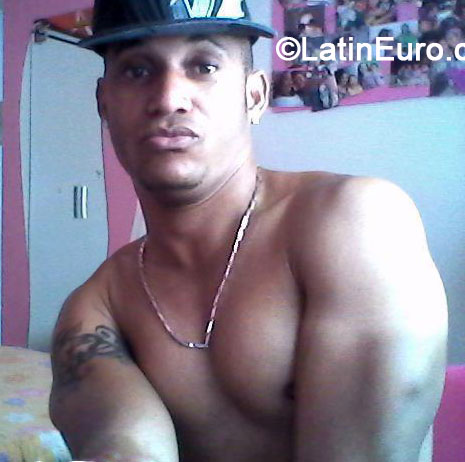 Date this fun Brazil man Kello from Salvador BR8443