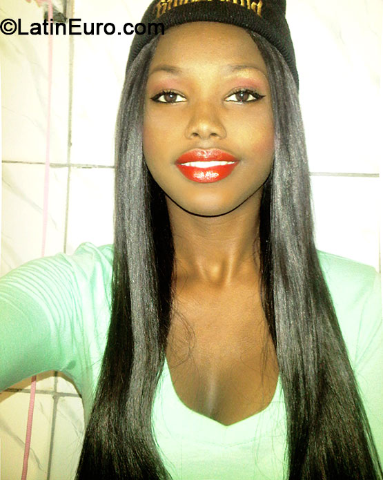 Date this attractive Jamaica girl Kali from St. Ann JM1506