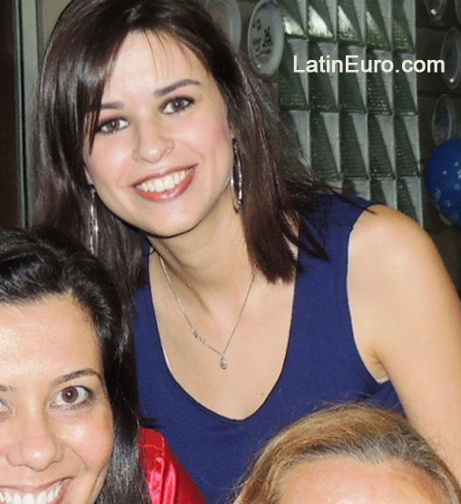 Date this attractive Brazil girl Aline from Brasilia BR8467