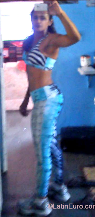 Date this foxy Brazil girl Lucimar from Campinas BR8481