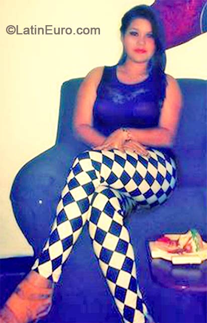 Date this beautiful Venezuela girl Aransa from Maracaibo VE154