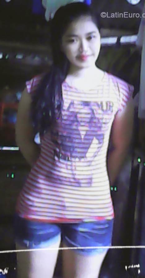 Date this beautiful Philippines girl Ruth from Borongan PH616
