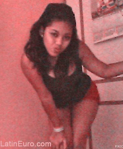 Date this sensual Peru girl Fernanda from Lima PE925