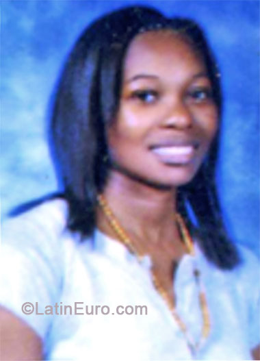 Date this nice looking Honduras girl Karla from La Ceiba HN930