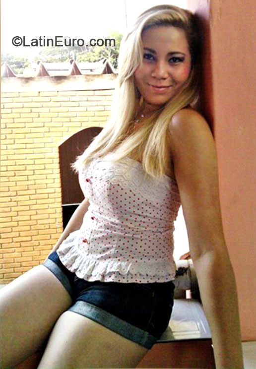 Date this nice looking Brazil girl Daiane from Sao Paulo BR8696