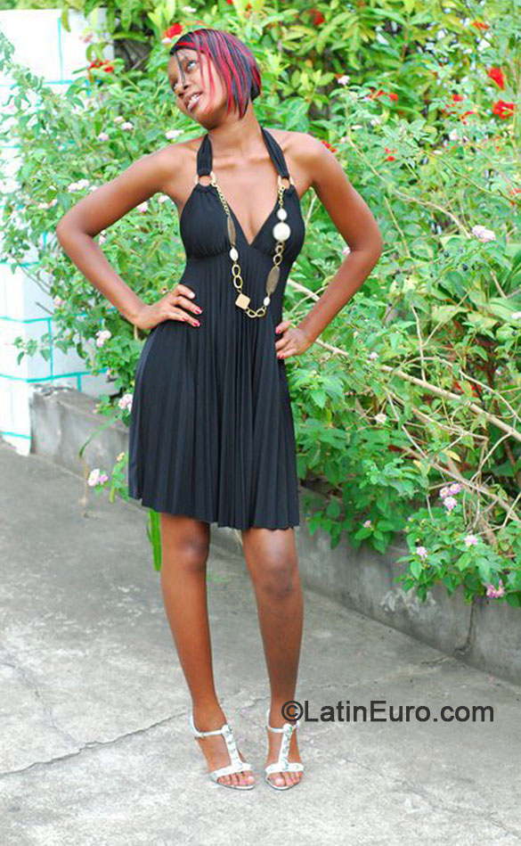 Date this charming Jamaica girl Treshena from St. Mary JM1607
