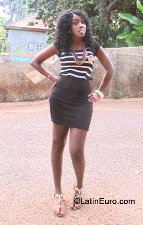 Date this pretty Jamaica girl Jadaye from Kingston JM1609