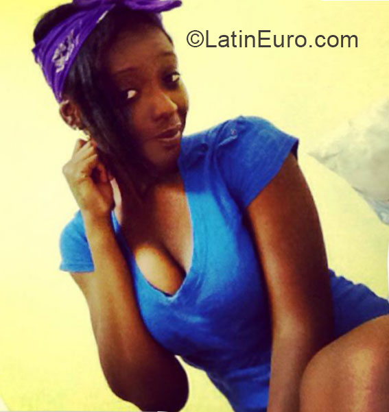 Date this delightful Jamaica girl Lesa from Kingston JM1627