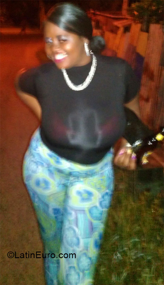 Date this foxy Jamaica girl Nooks408 from Kingston JM1629
