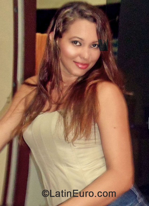Date this exotic Brazil girl Regi from Cacoal BR8782