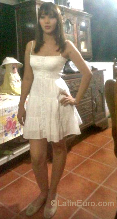 Date this tall Honduras girl Pamela from San Pedro Sula HN969