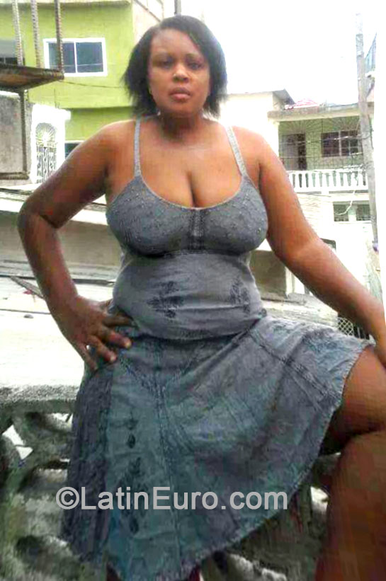 Date this beautiful Jamaica girl Sylvia from Montego Bay JM1660