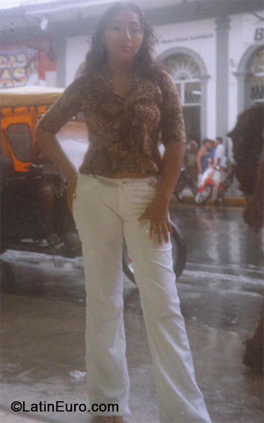 Date this stunning Peru girl Adjani from Iquitos PE973