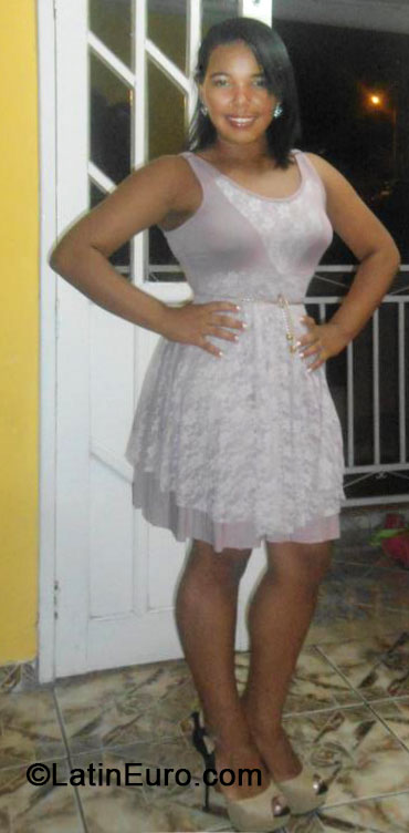 Date this sensual Brazil girl Taise from Jacobina BR8769