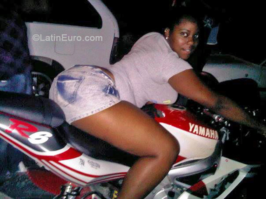 Date this gorgeous Jamaica girl Amanda from Montego Bay JM1682