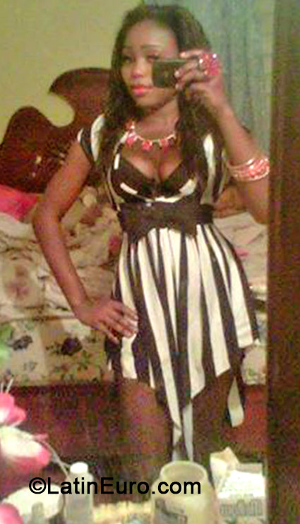 Date this good-looking Jamaica girl Kadie-ann from Kingston JM1695