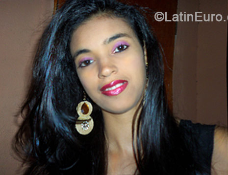 Date this tall Brazil girl Rute from Recife BR8800