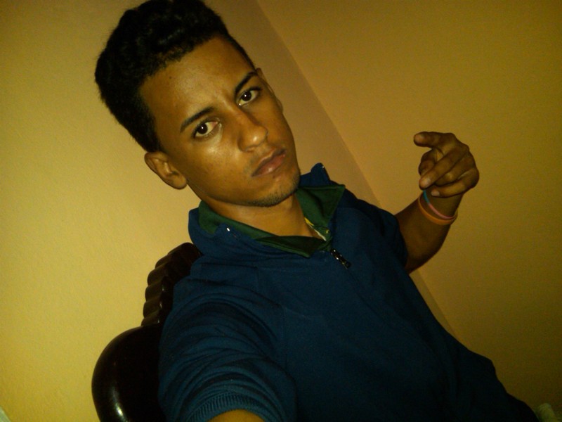 Date this beautiful Dominican Republic man Leomar from Santo Domingo DO19164