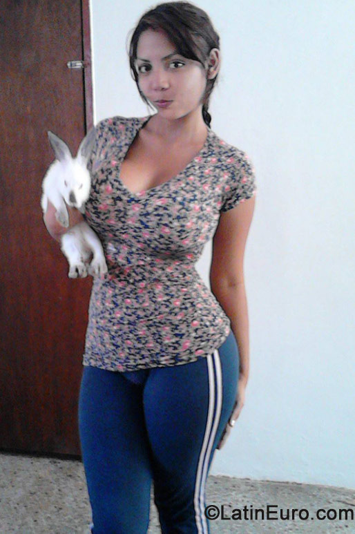 Date this foxy Venezuela girl Maria angel from Barquisimeto VE250