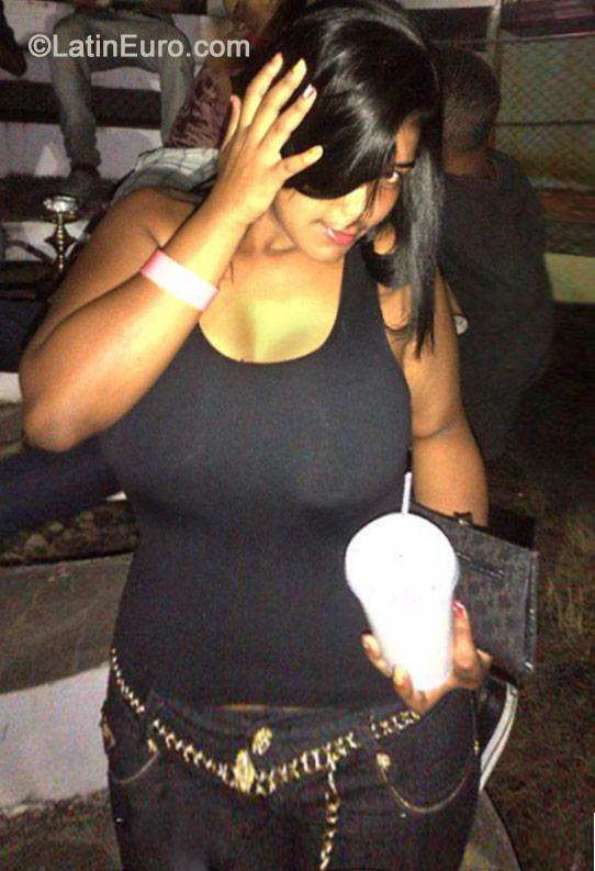 Date this sensual Dominican Republic girl Katherine from San Francisco DO19246